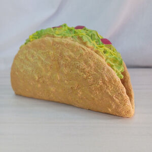 Exotic Environments Taco Tuesday Aquarium Hideaway